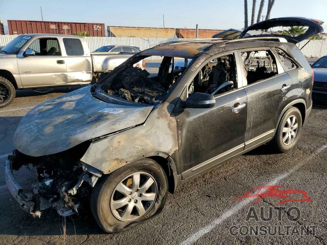 KIA SORENTO 2013 - 5XYKT3A68DG410128