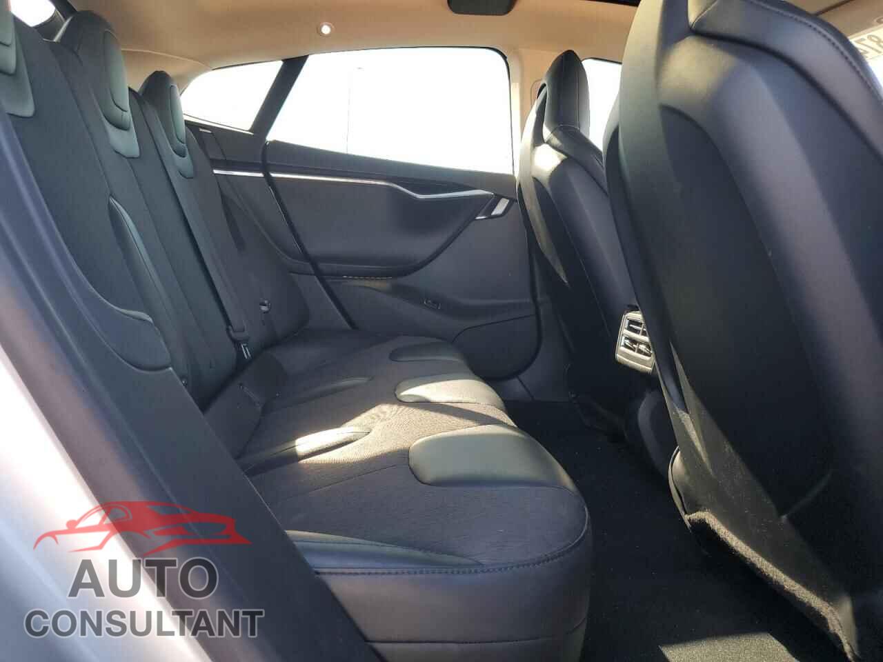 TESLA MODEL S 2013 - 5YJSA1CG2DFP09332