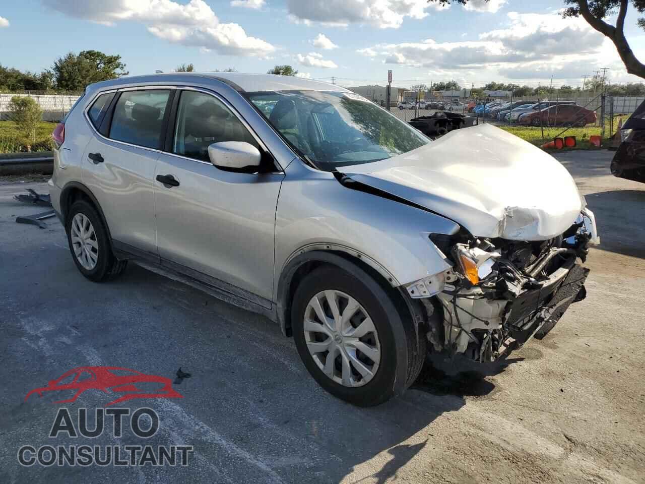 NISSAN ROGUE 2017 - KNMAT2MT0HP500027