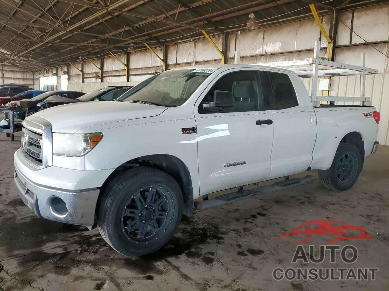 TOYOTA TUNDRA 2013 - 5TFUW5F19DX275621