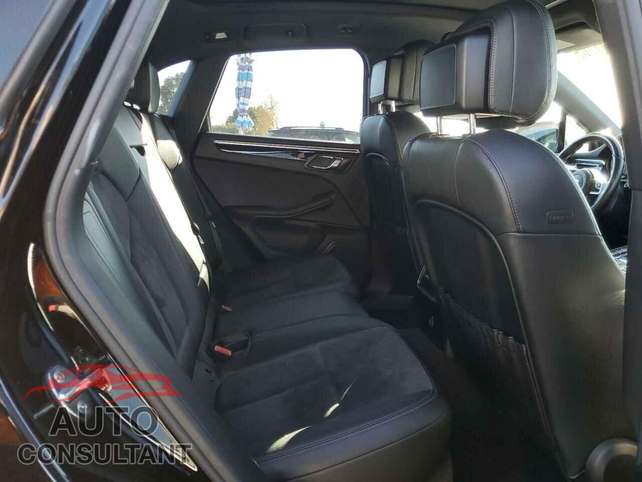 PORSCHE MACAN 2018 - WP1AA2A59JLB02760