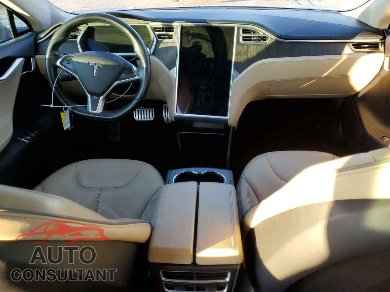 TESLA MODEL S 2013 - 5YJSA1CP6DFP17482