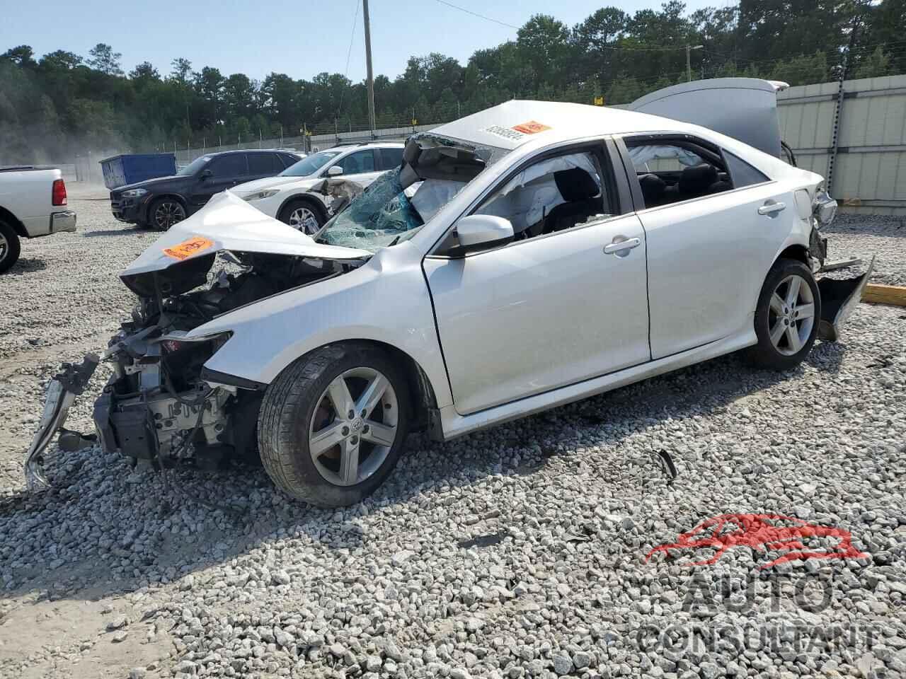 TOYOTA CAMRY 2014 - 4T1BF1FK4EU844169