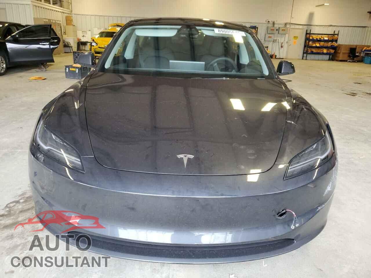 TESLA MODEL 3 2024 - 5YJ3E1EA1RF786900