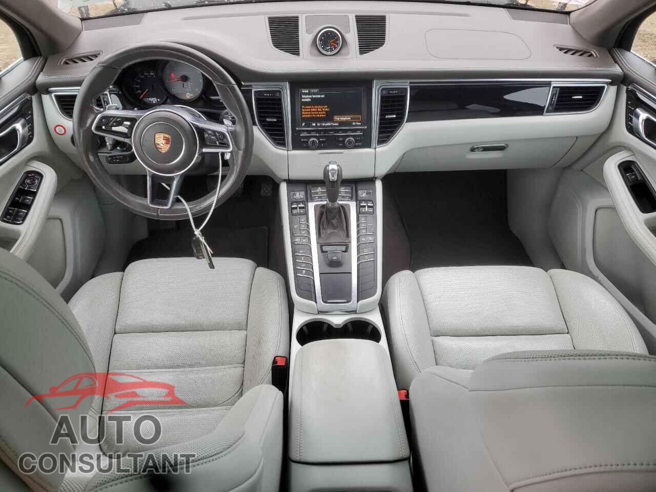 PORSCHE MACAN 2015 - WP1AB2A56FLB72401