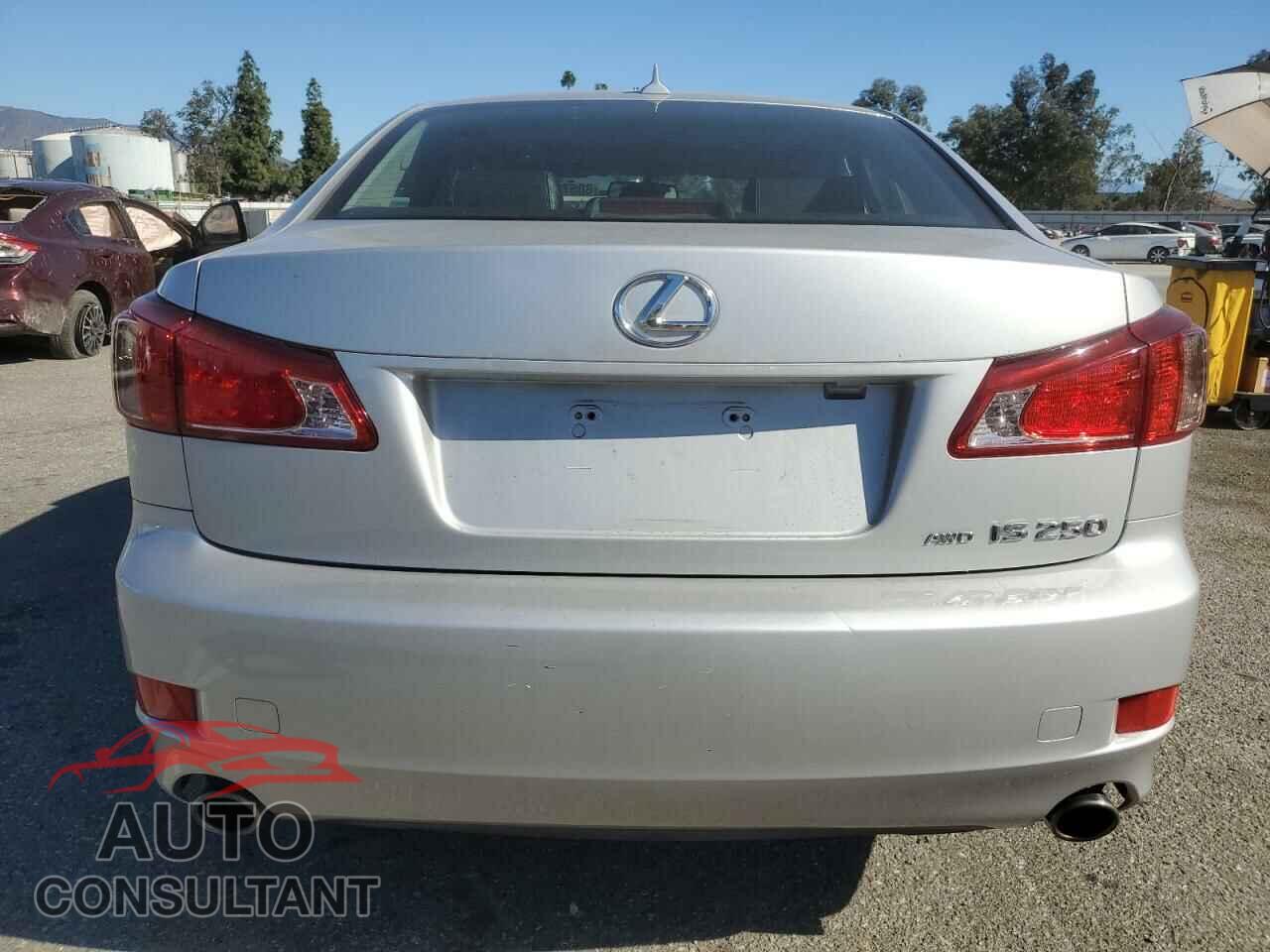 LEXUS IS 2013 - JTHCF5C23D5063932