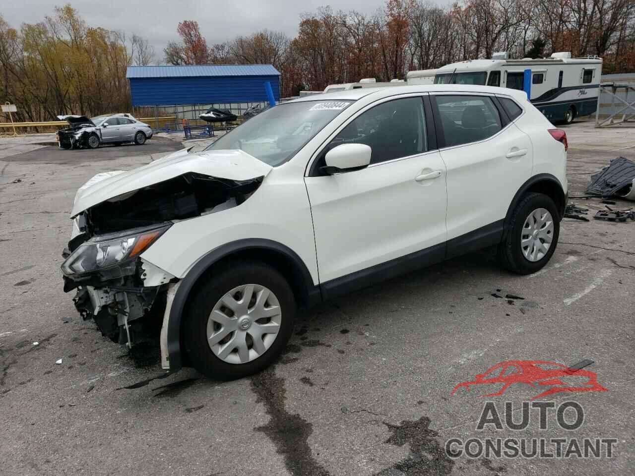 NISSAN ROGUE 2018 - JN1BJ1CP9JW150629