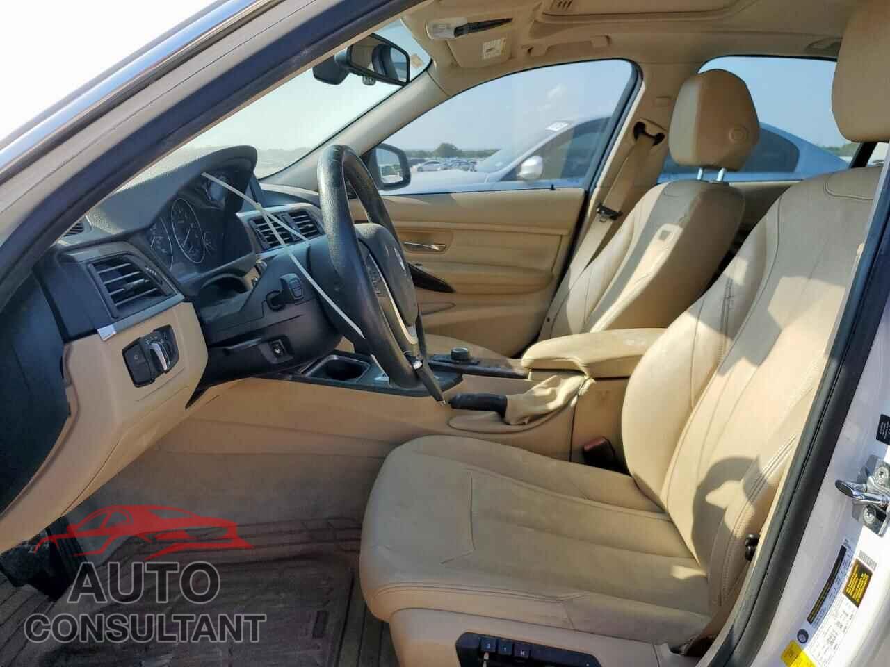 BMW 3 SERIES 2012 - WBA3A5C51CF347933