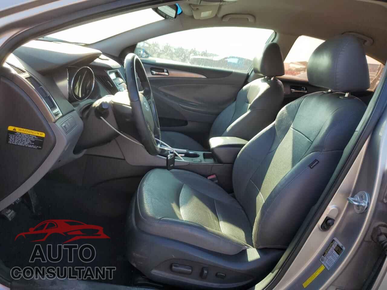 HYUNDAI SONATA 2012 - KMHEC4A41CA056805