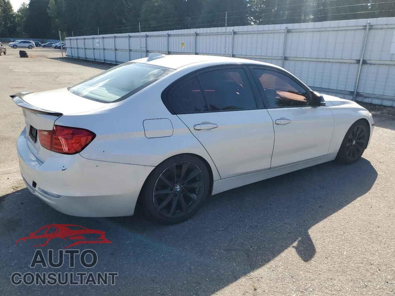 BMW 3 SERIES 2013 - WBA3A5C52DF356786