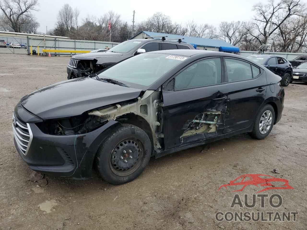HYUNDAI ELANTRA 2018 - KMHD74LF5JU475590