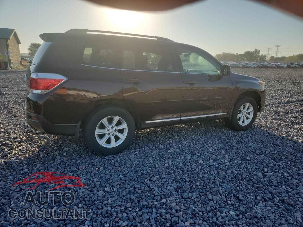 TOYOTA HIGHLANDER 2011 - 5TDBK3EH7BS065639