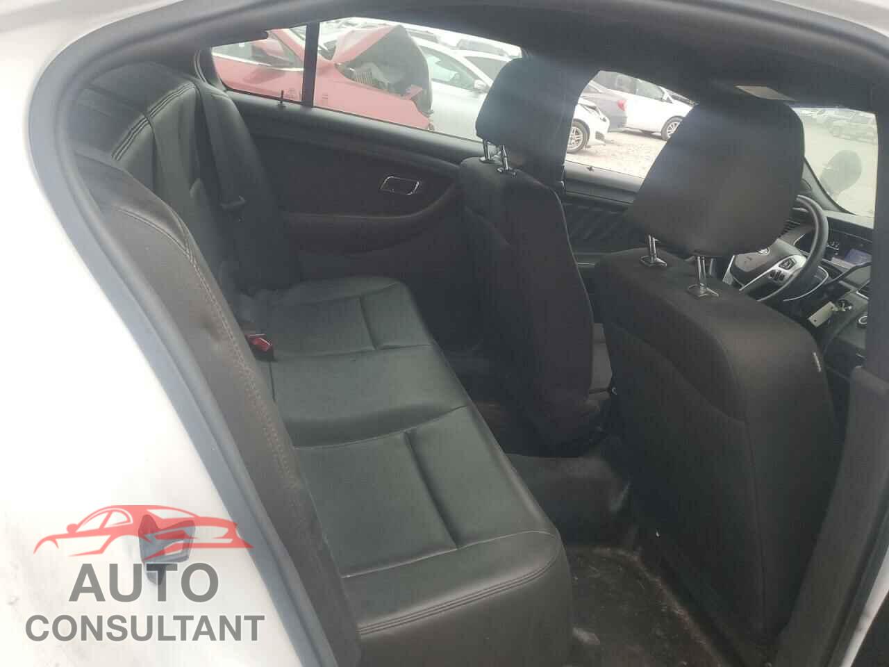 FORD TAURUS 2015 - 1FAHP2MT0FG132003