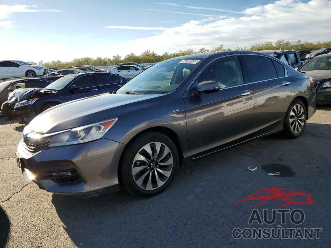 HONDA ACCORD 2017 - JHMCR6F51HC011512