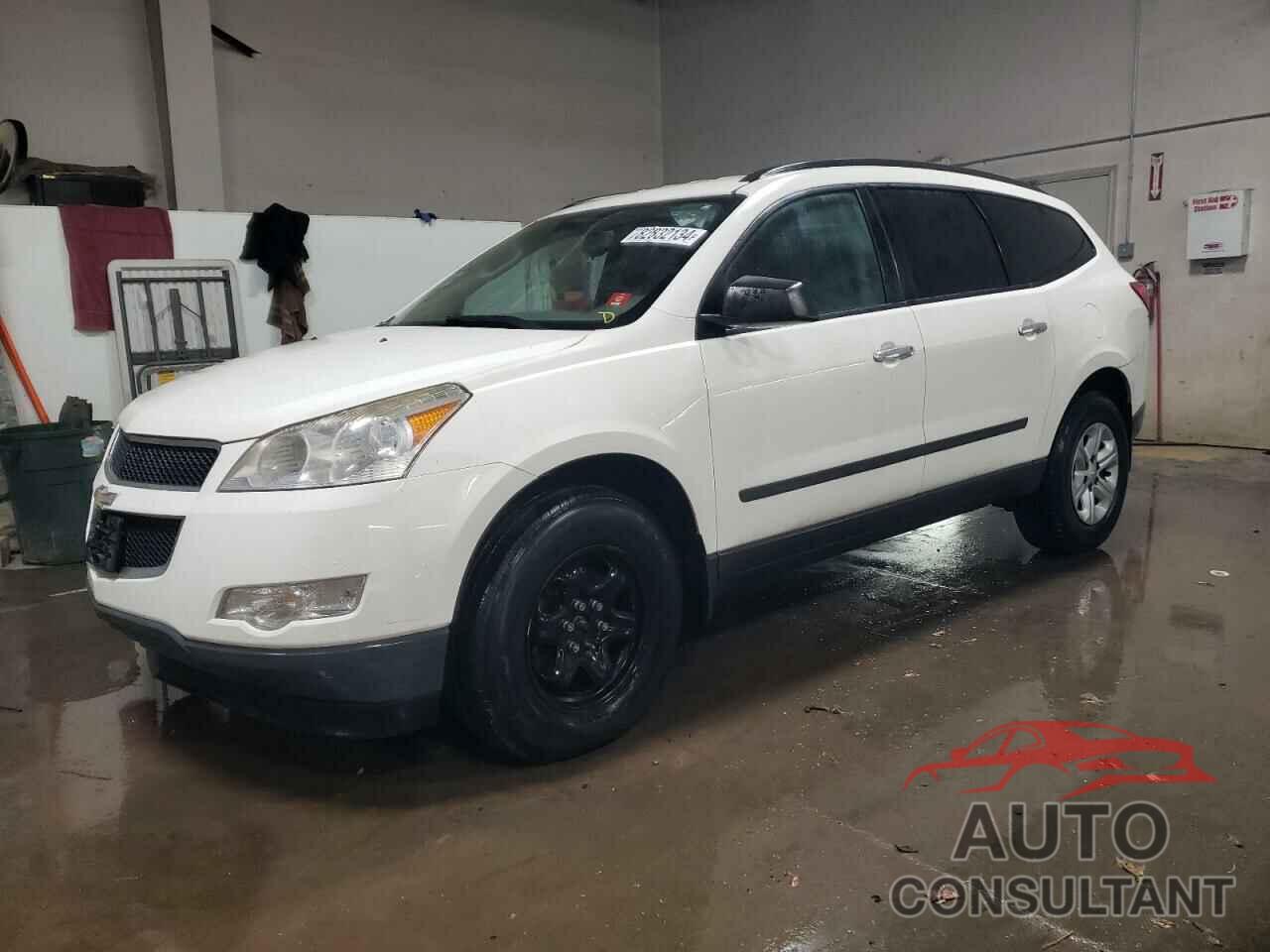 CHEVROLET TRAVERSE 2011 - 1GNKRFED0BJ377915