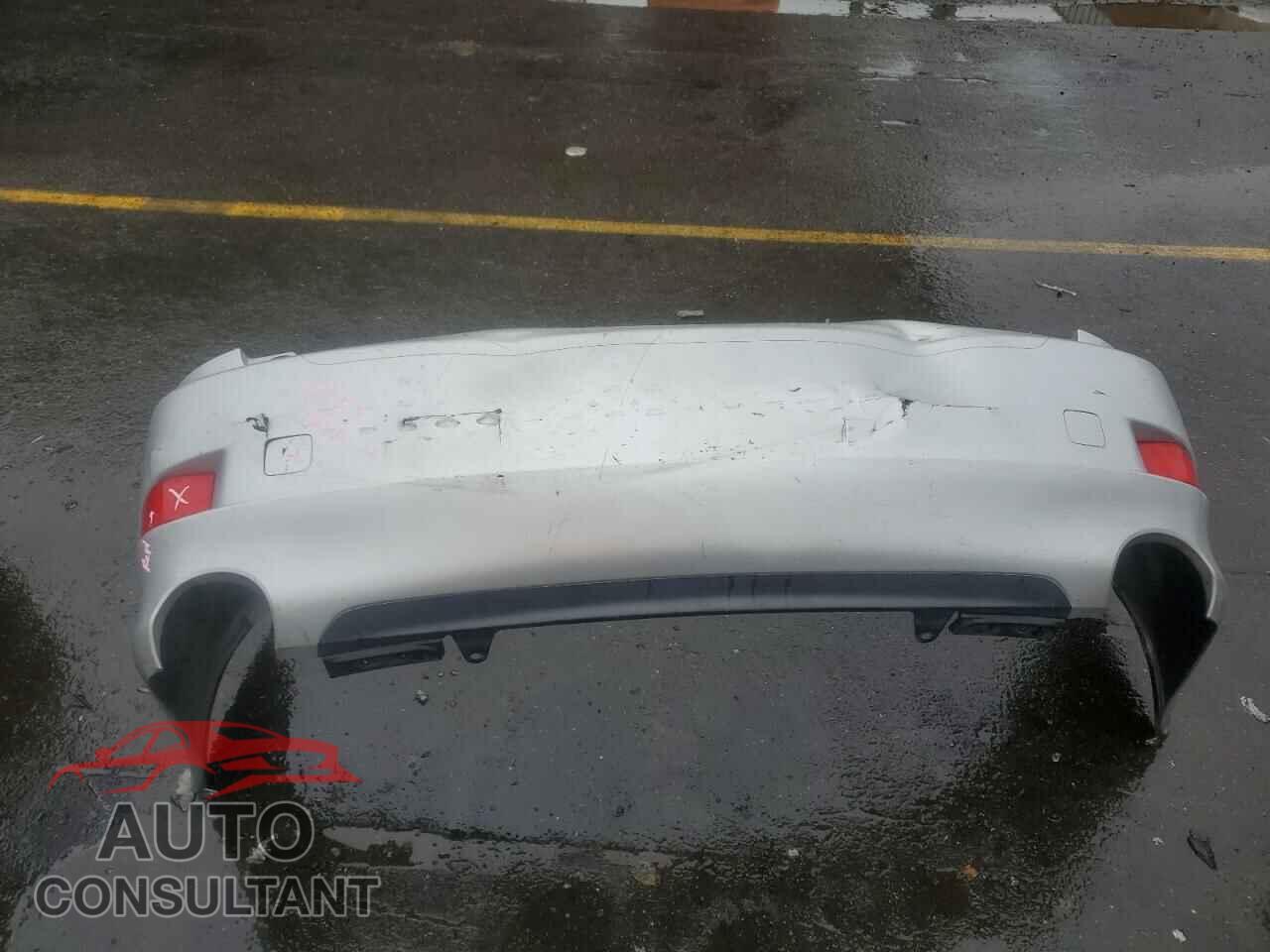 LEXUS IS 2011 - JTHBF5C29B5147892