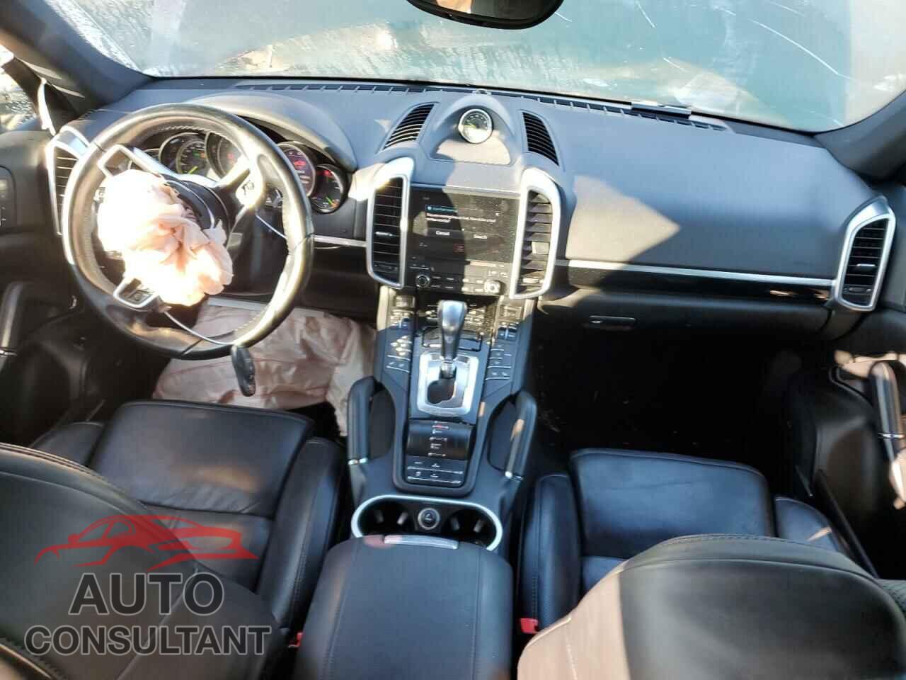 PORSCHE CAYENNE 2017 - WP1AE2A25HLA72676