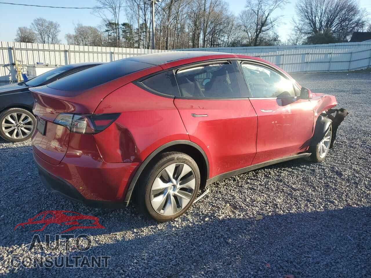 TESLA MODEL Y 2023 - 7SAYGDEE7PF700784