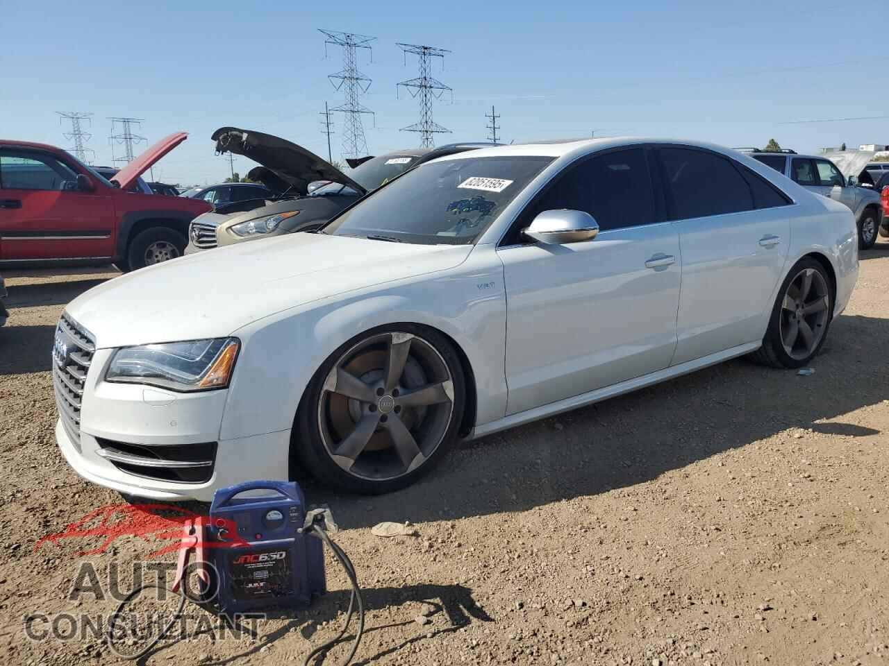 AUDI S8 2014 - WAUD2AFD4EN008329