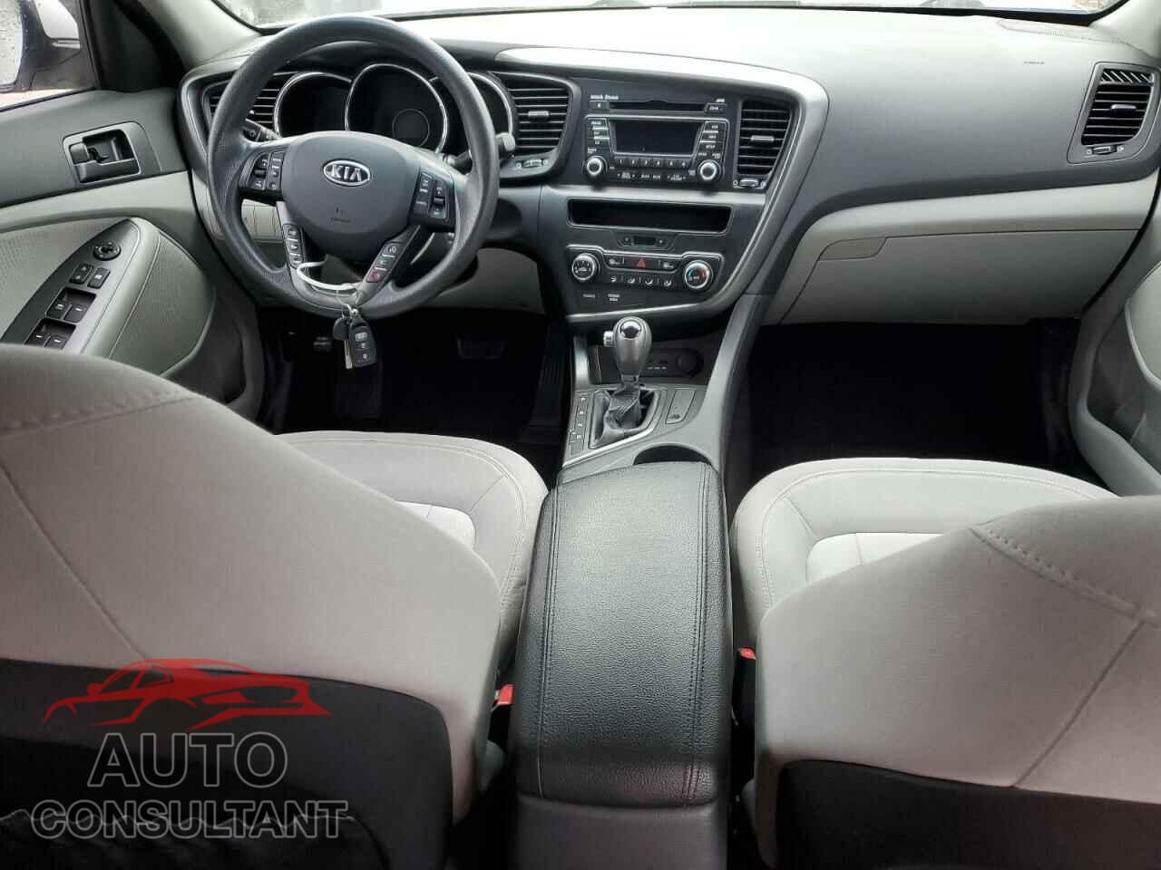 KIA OPTIMA 2011 - KNAGM4A78B5122517