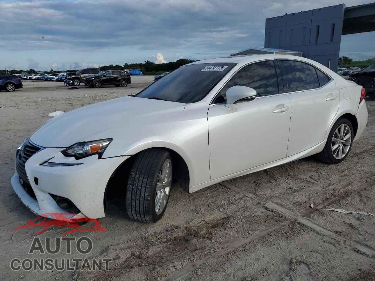 LEXUS IS 2016 - JTHBA1D27G5011502