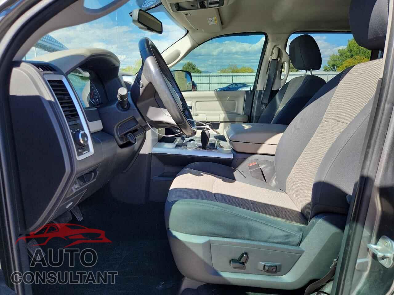 DODGE RAM 1500 2012 - 1C6RD7LT2CS150976
