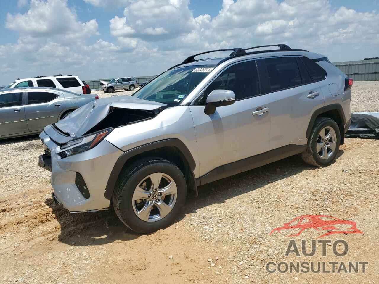 TOYOTA RAV4 2023 - JTMRWRFVXPD196254