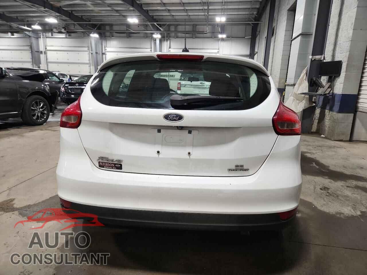 FORD FOCUS 2016 - 1FADP3K25GL399032
