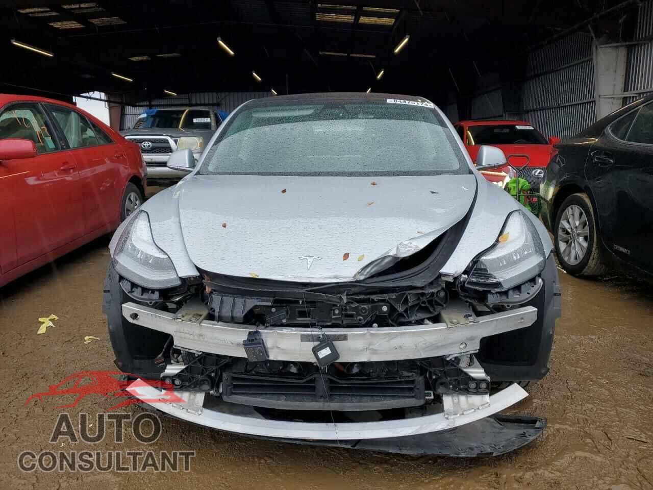 TESLA MODEL 3 2018 - 5YJ3E1EA6JF042083