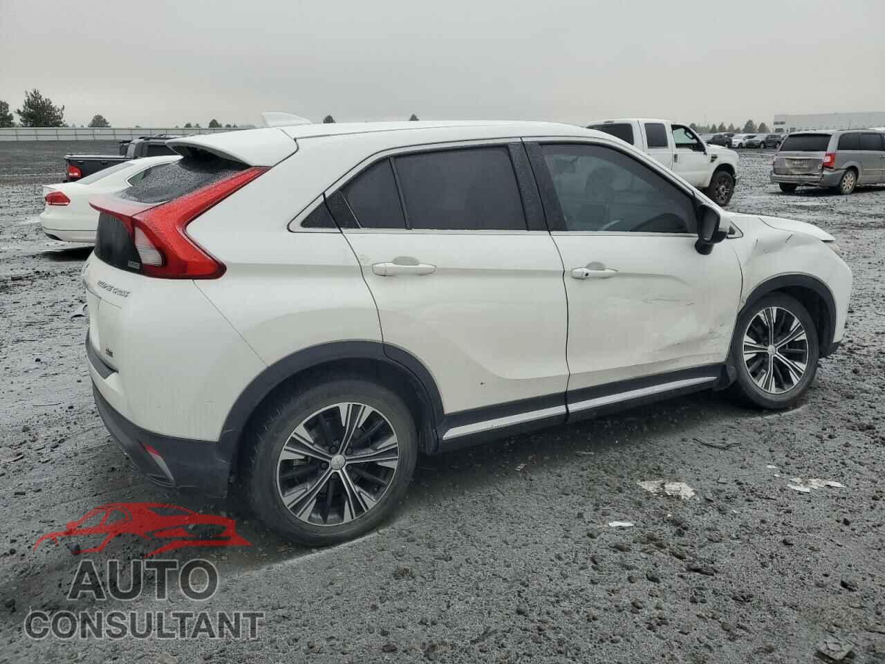 MITSUBISHI ECLIPSE 2018 - JA4AT5AA4JZ039133