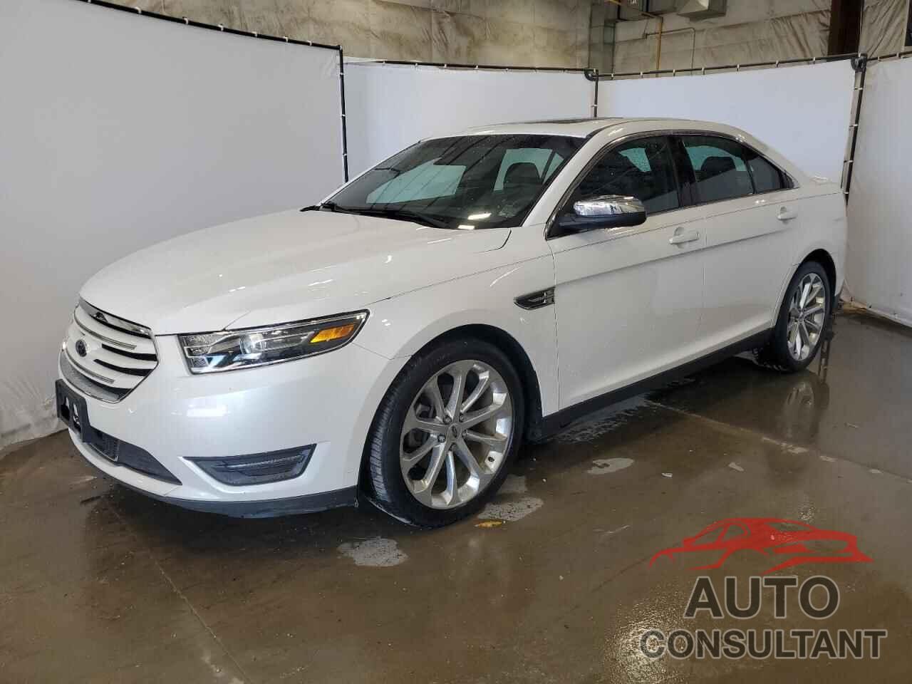 FORD TAURUS 2018 - 1FAHP2J84JG113401