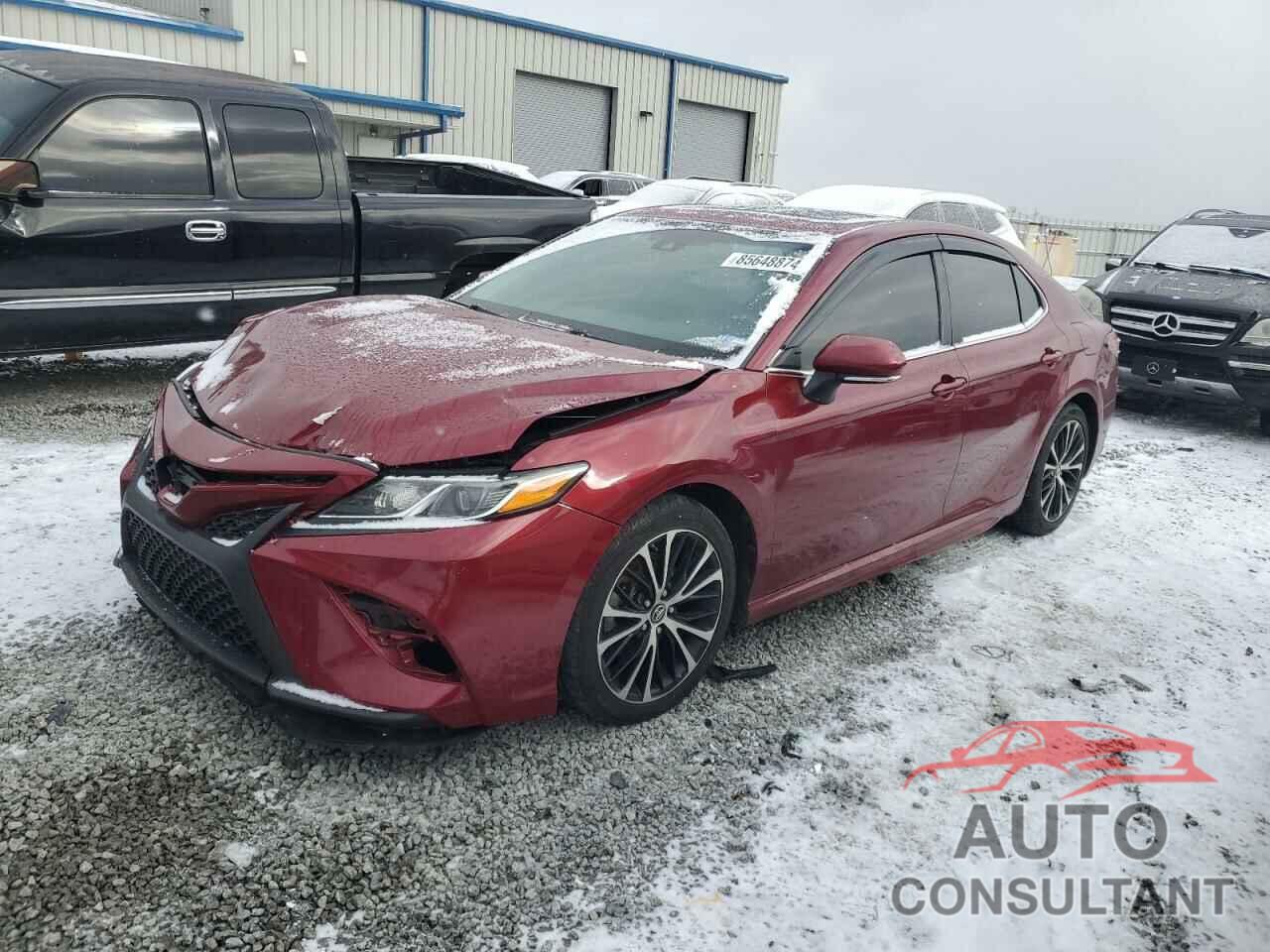 TOYOTA CAMRY 2018 - 4T1B11HK2JU590368