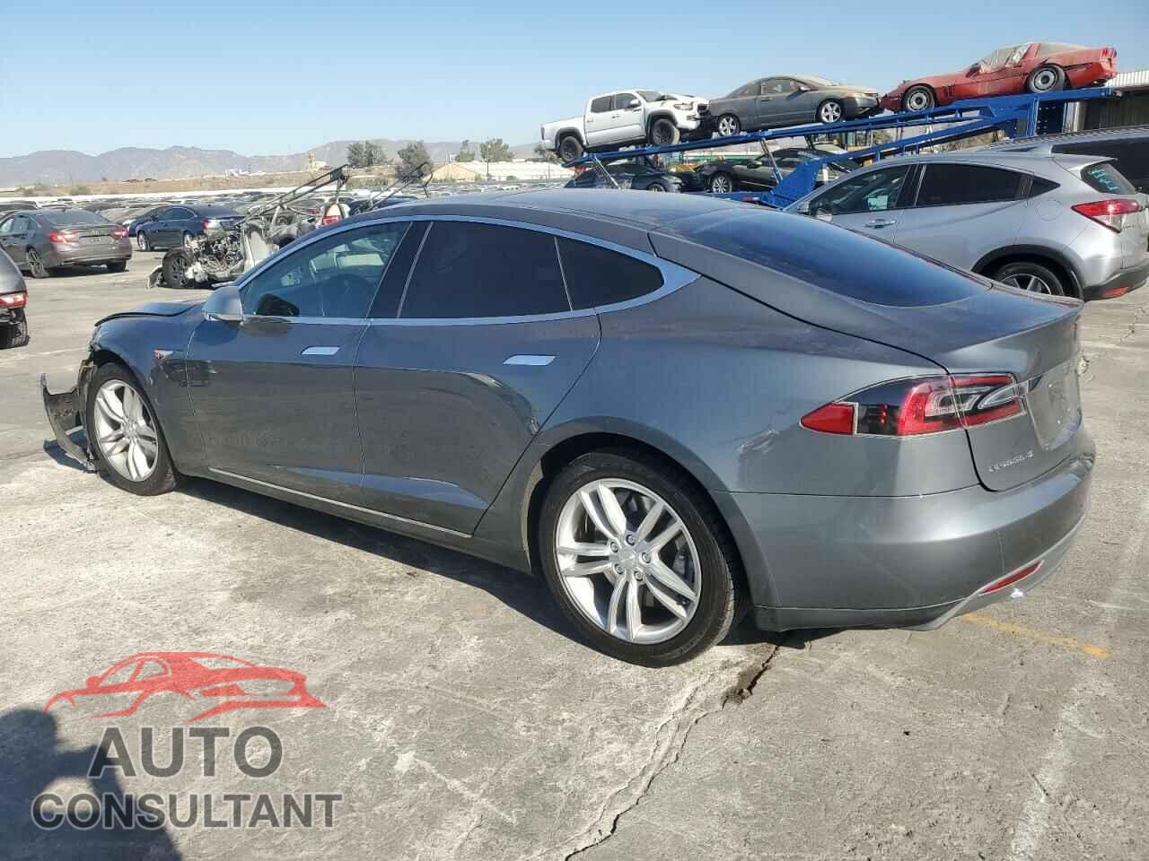 TESLA MODEL S 2013 - 5YJSA1CG1DFP05014