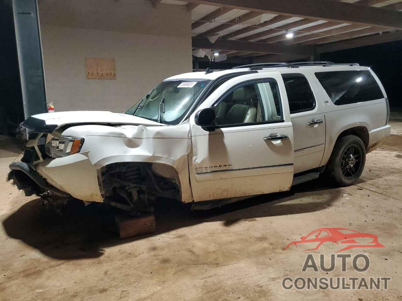 CHEVROLET SUBURBAN 2011 - 1GNSCKE06BR268061