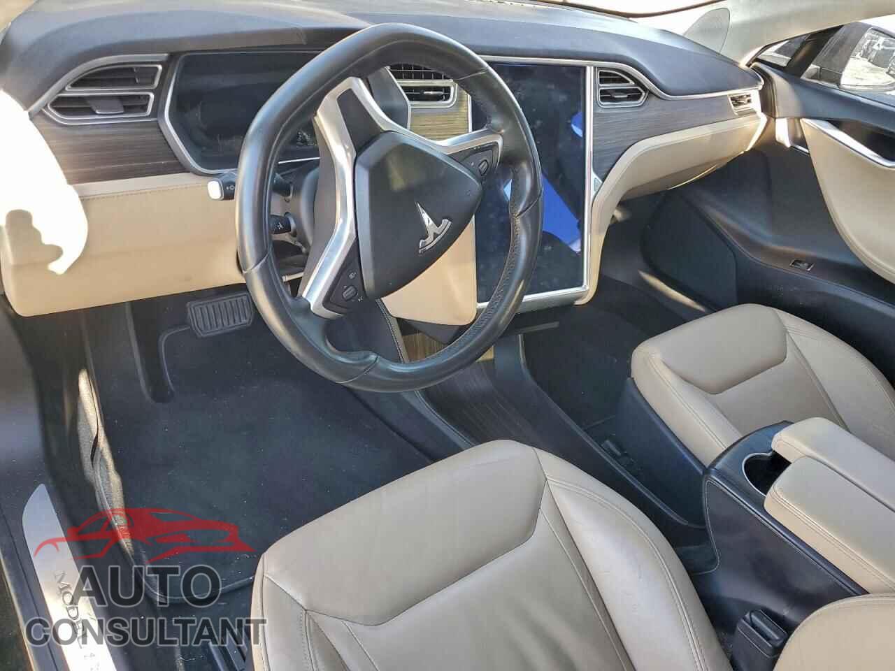 TESLA MODEL S 2015 - 5YJSA1E16FF120263