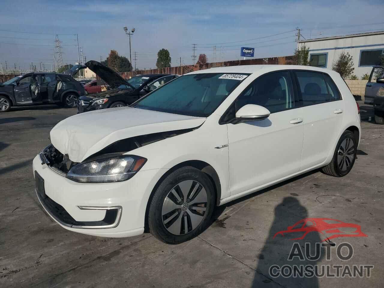 VOLKSWAGEN GOLF 2018 - WVWKR7AU3JW907235