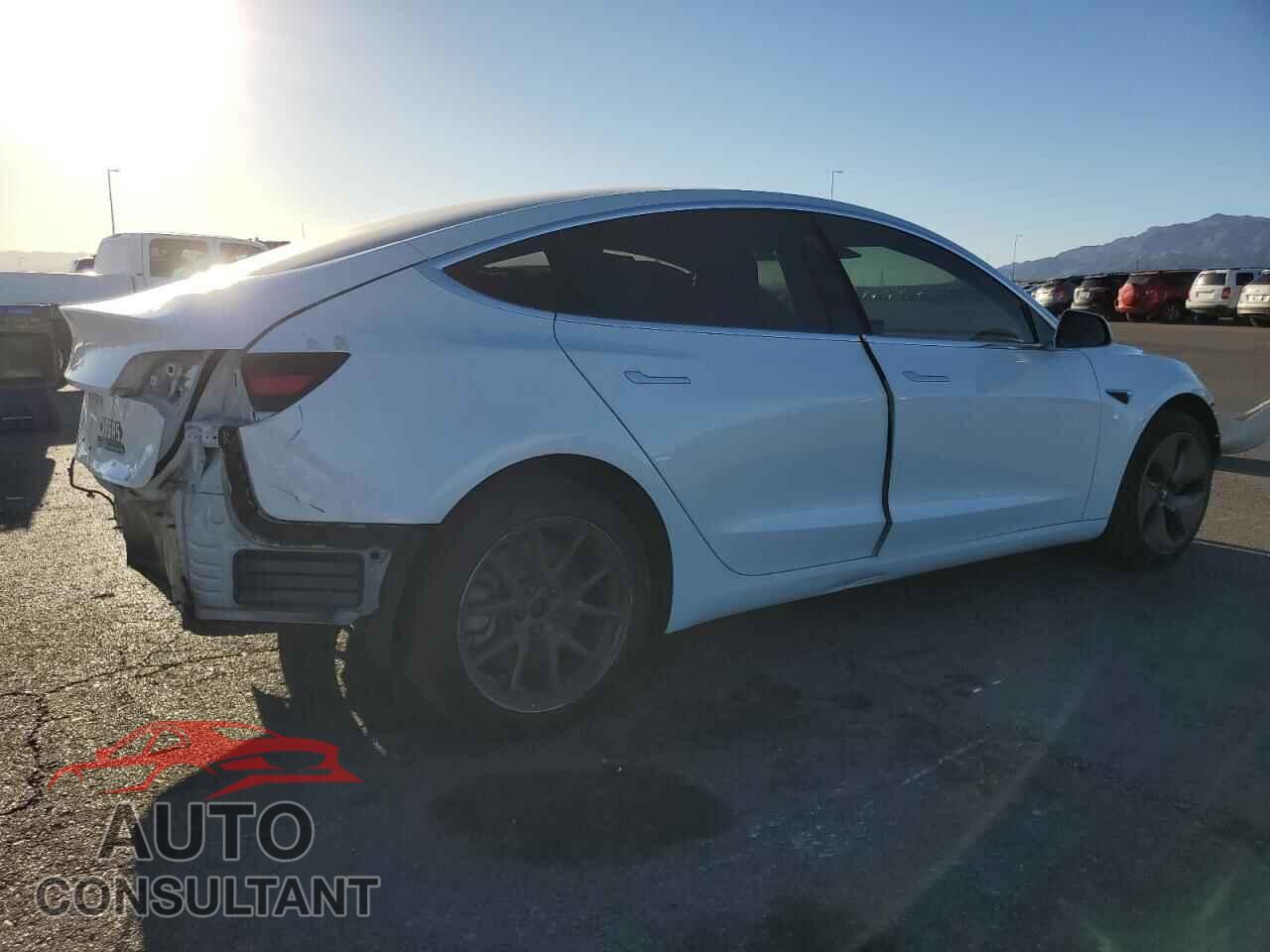 TESLA MODEL 3 2018 - 5YJ3E1EA7JF057451