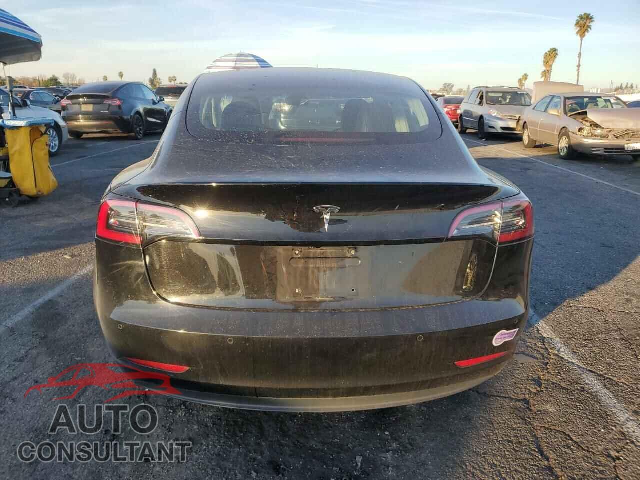 TESLA MODEL 3 2018 - 5YJ3E1EA9JF061209