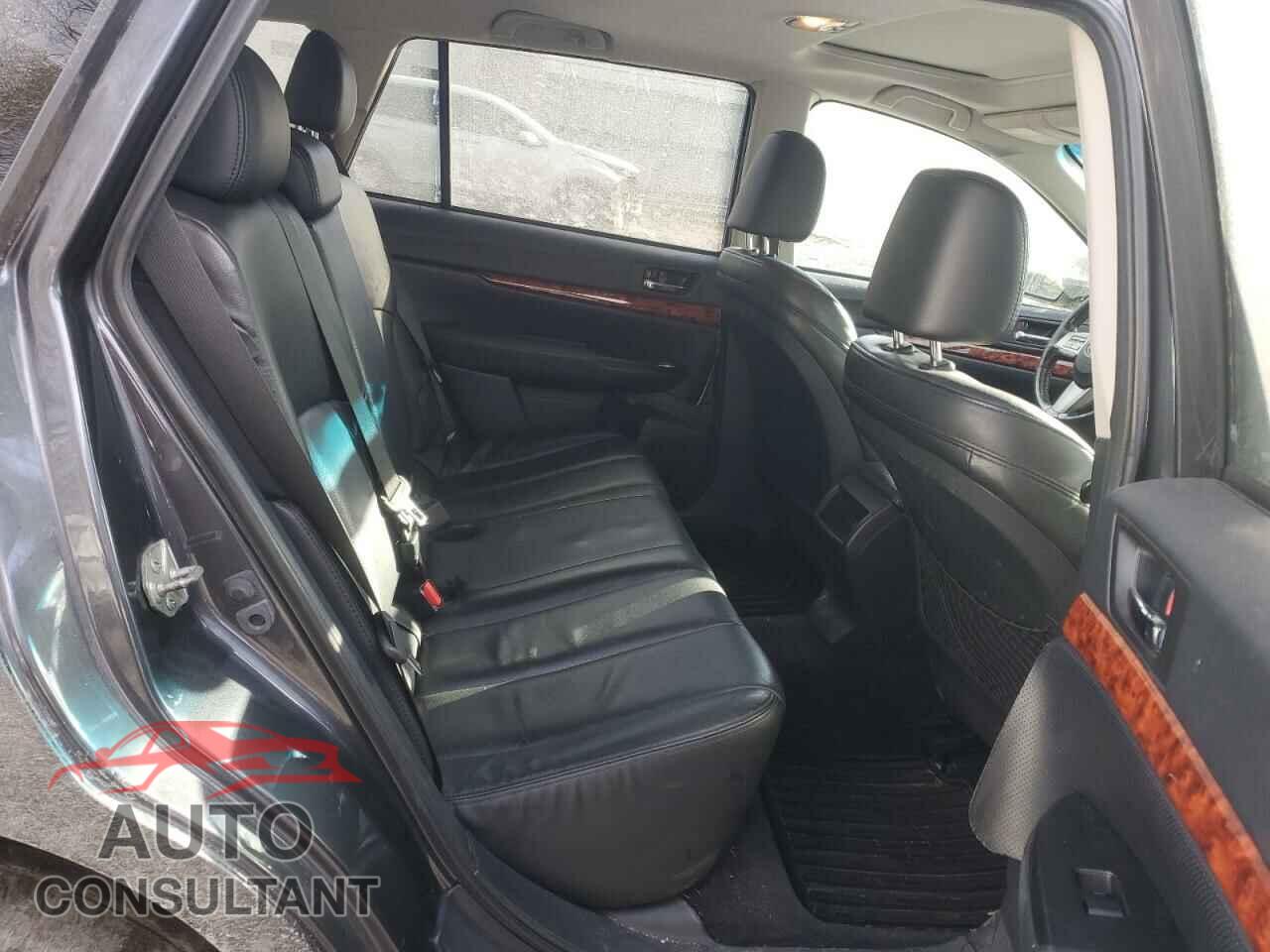 SUBARU OUTBACK 2011 - 4S4BRBKC2B3330575