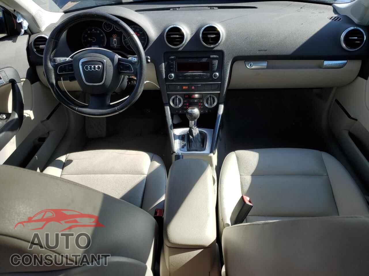 AUDI A3 2013 - WAUMFBFM2DA031706