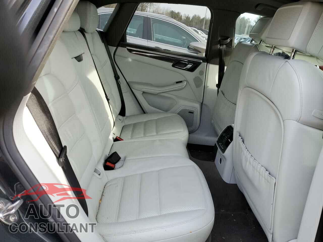 PORSCHE MACAN 2017 - WP1AG2A52HLB53980