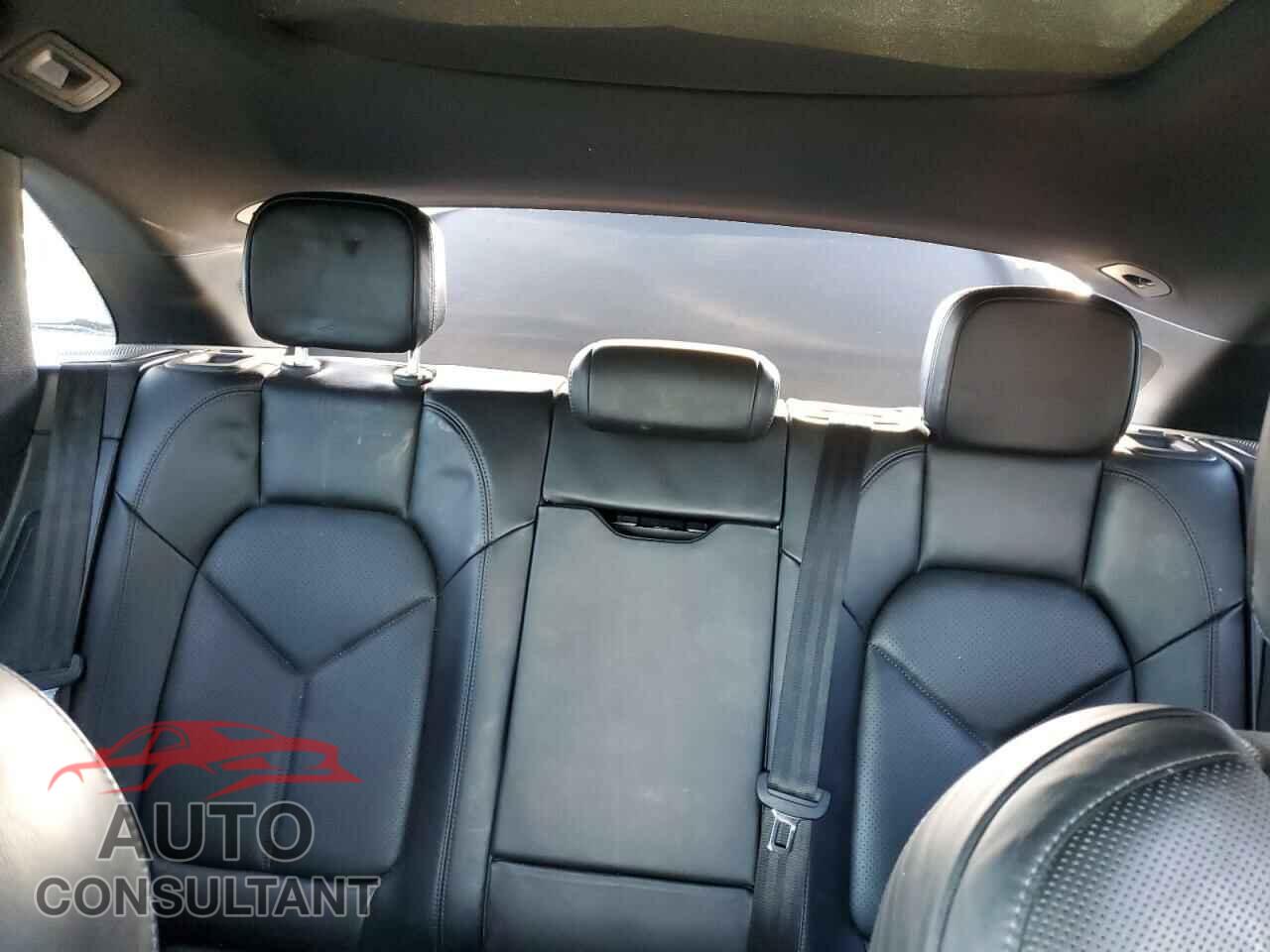 PORSCHE MACAN 2018 - WP1AB2A59JLB30846