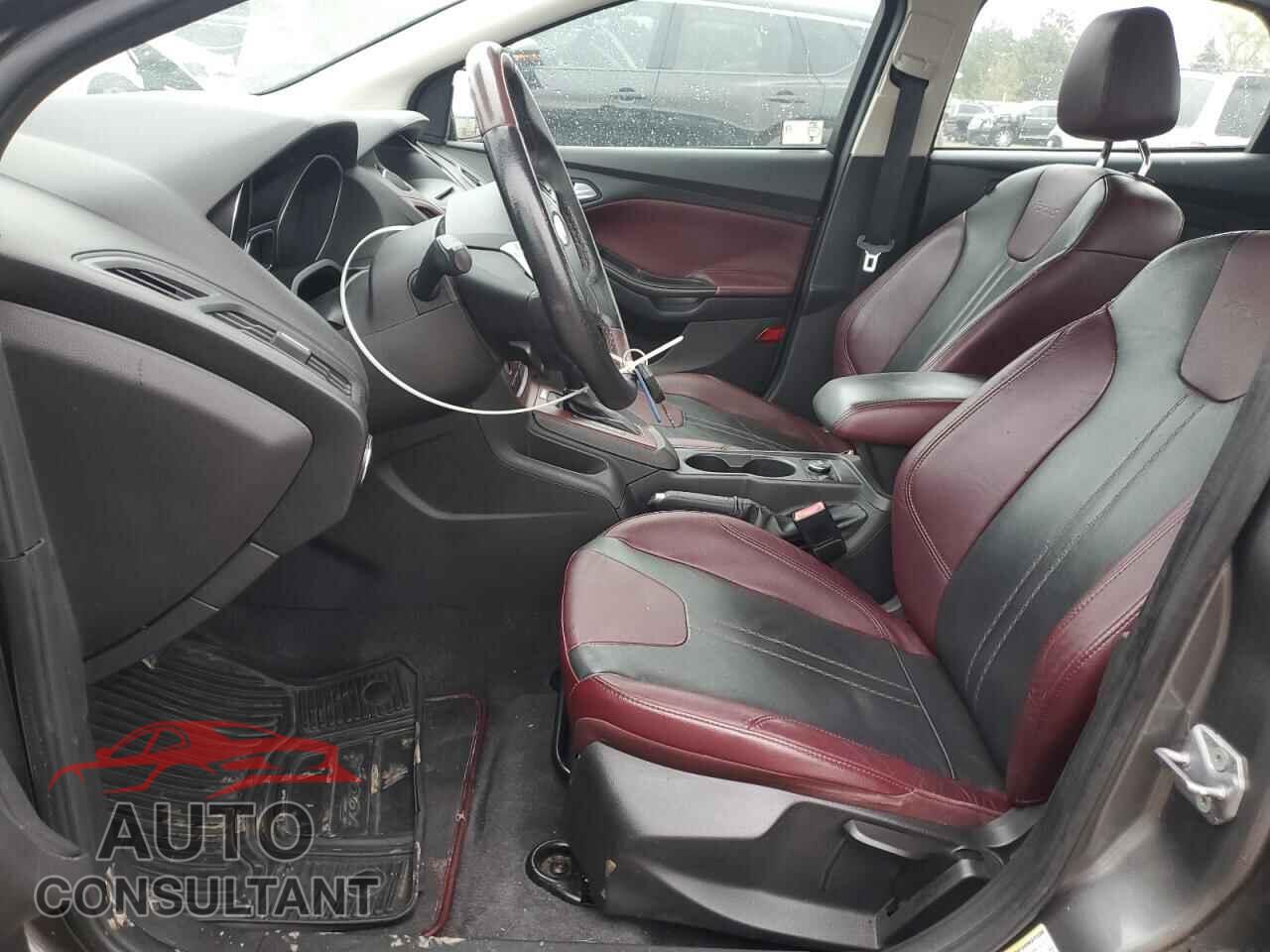 FORD FOCUS 2012 - 1FAHP3F23CL309804