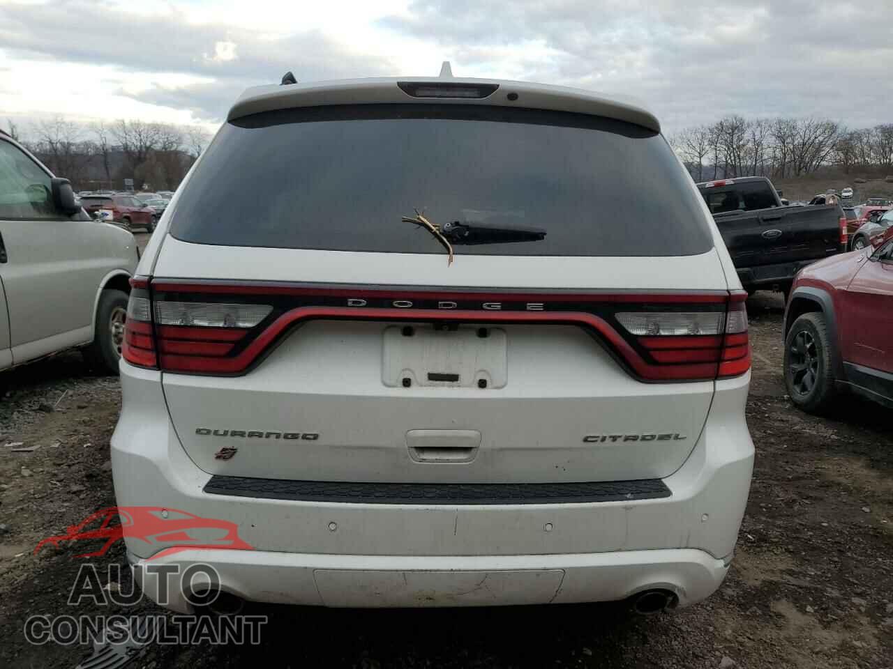 DODGE DURANGO 2018 - 1C4RDJEG0JC385731