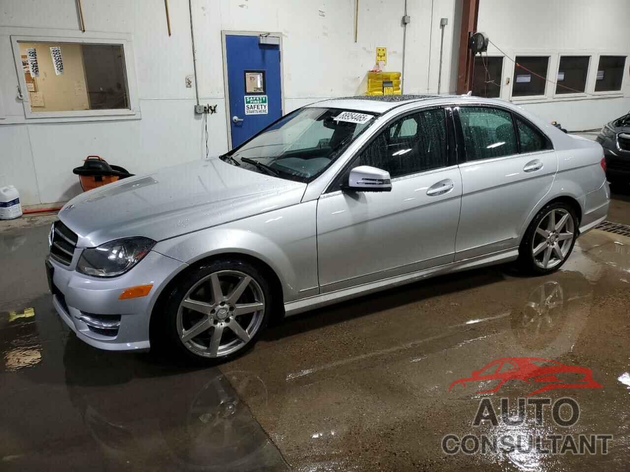 MERCEDES-BENZ C-CLASS 2014 - WDDGF8AB8EA945930