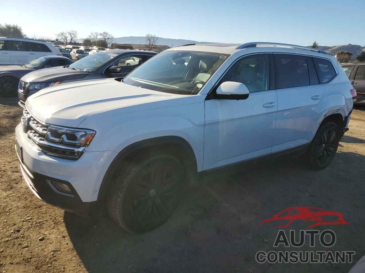 VOLKSWAGEN ATLAS 2018 - 1V2NR2CA9JC511183