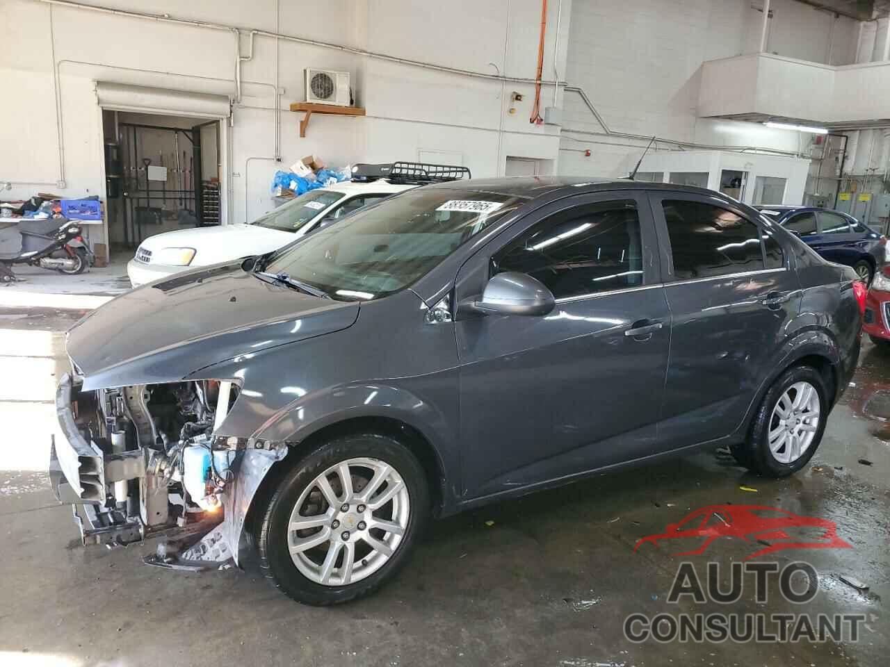 CHEVROLET SONIC 2012 - 1G1JC5SH8C4166672