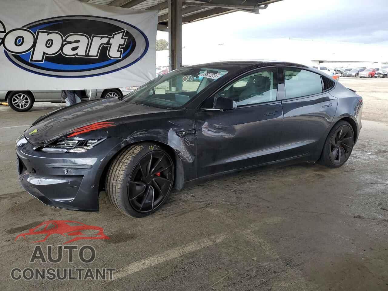 TESLA MODEL 3 2024 - 5YJ3E1ET3RF828131