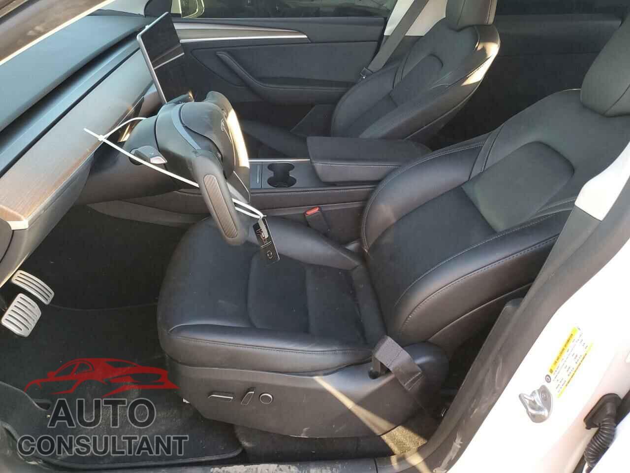 TESLA MODEL Y 2023 - 7SAYGDEFXPF814951