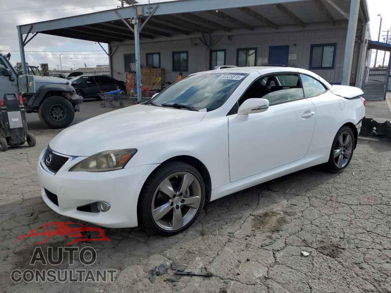 LEXUS IS 2011 - JTHFF2C20B2518388